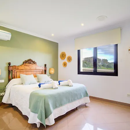 Binife - Exclusiva Con Piscina Climatizada *