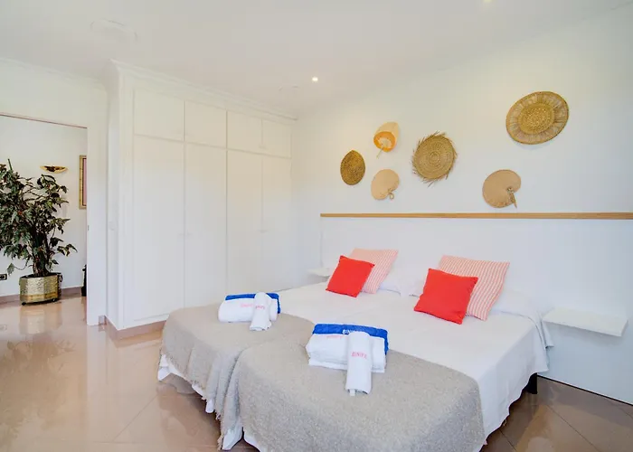 Binife - Exclusiva Con Piscina Climatizada אלאיור