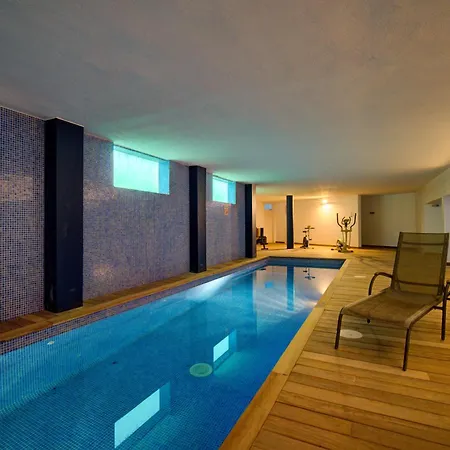 Binife - Exclusiva Con Piscina Climatizada Villa *